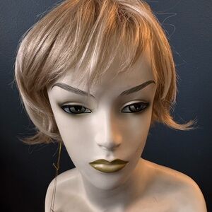 Stylish Light Blonde Women's Wig